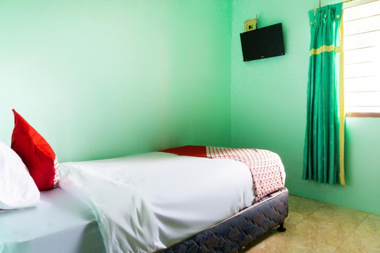 Oyo 3095 Semarapura Homestay Makassar Dış mekan fotoğraf