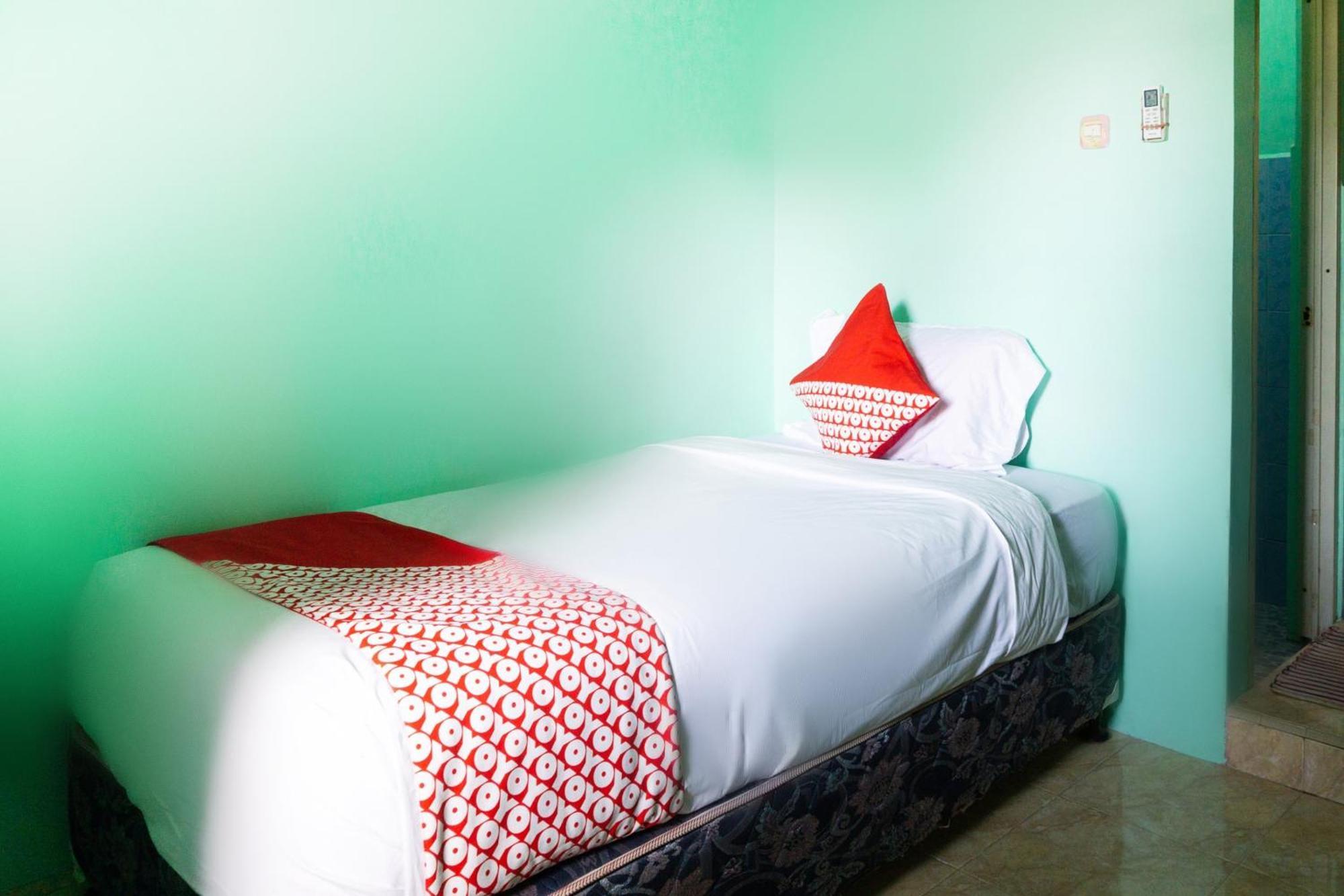 Oyo 3095 Semarapura Homestay Makassar Dış mekan fotoğraf